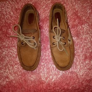 Size 8 Tan Sperry Boat Shoes